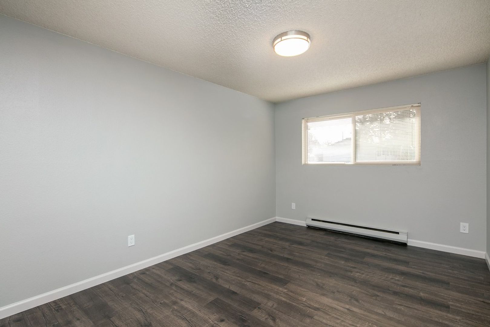 Glen Grove Apartments 8 of 12