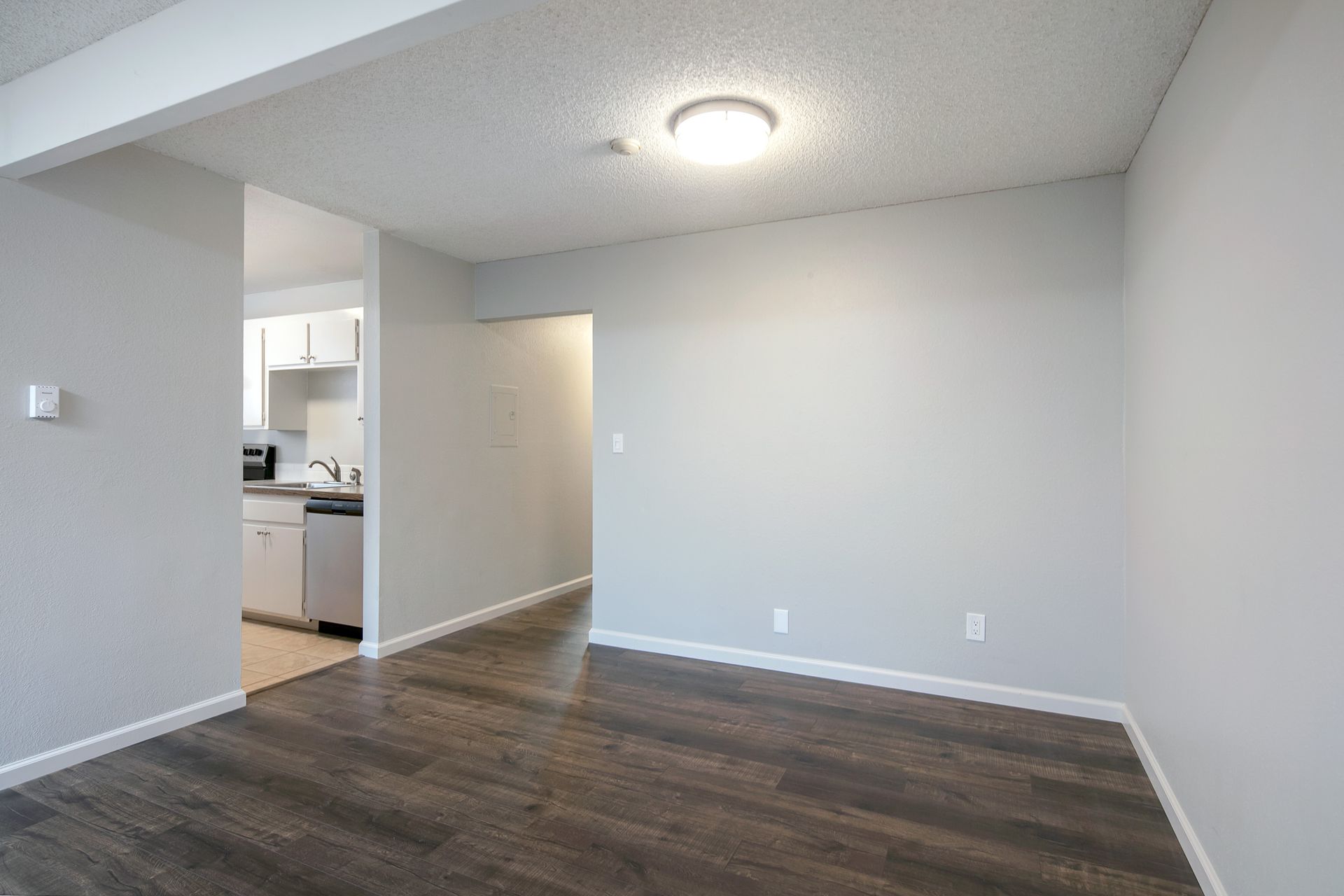 Glen Grove Apartments 8 of 12