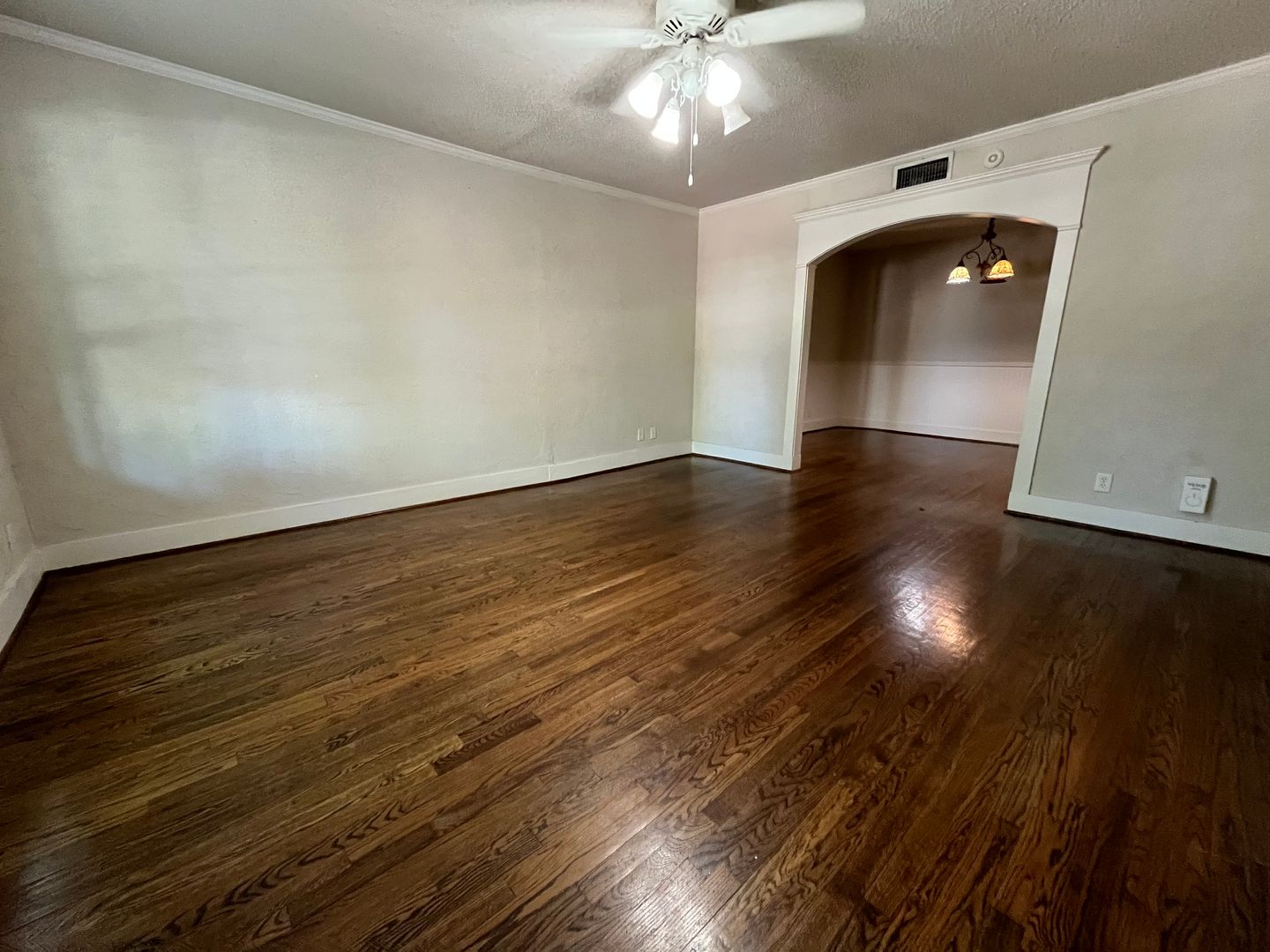 Tyler Apartment: 200 W Charnwood St.