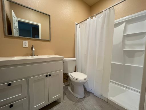 $500 of Move-In Costs!*- 2 Bed / 1 Bath Country Duplex – photo 1