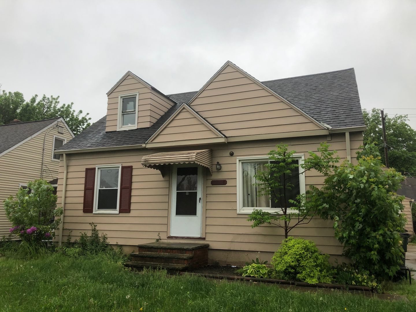 Garfield Heights House: 12214 Shady Oak Ave