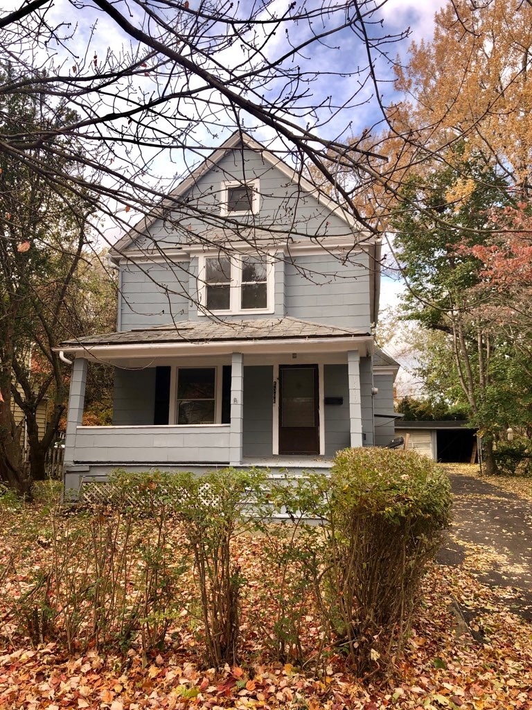 Cleveland House: 1300 E. 188th St.