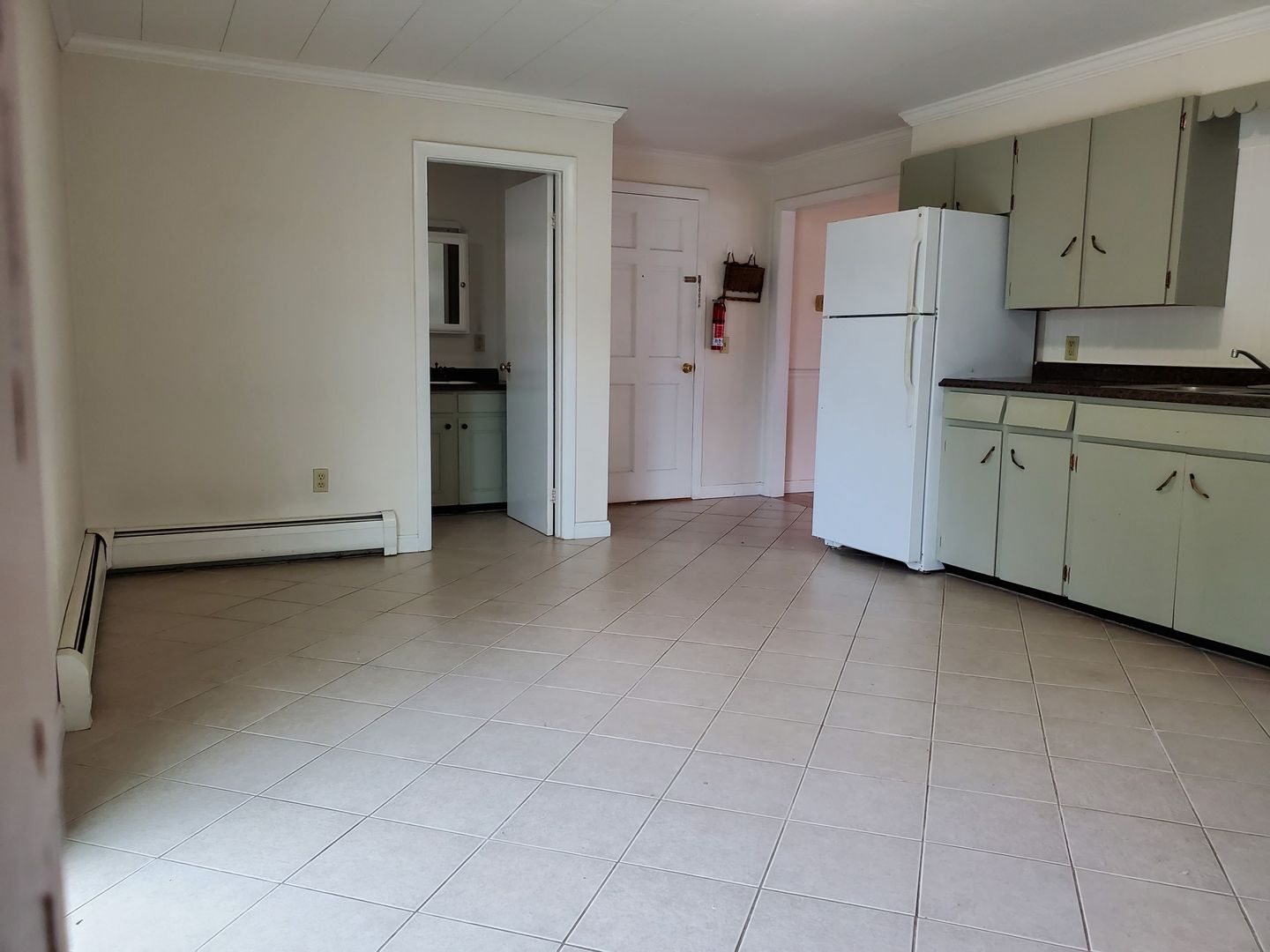 Derby Apartment: 77 Joseph Street