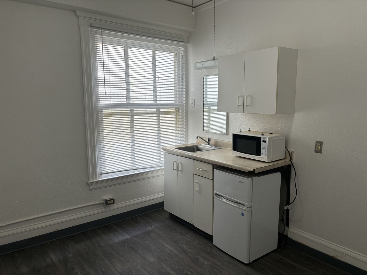 Portland Apartment: 10 NW Broadway St