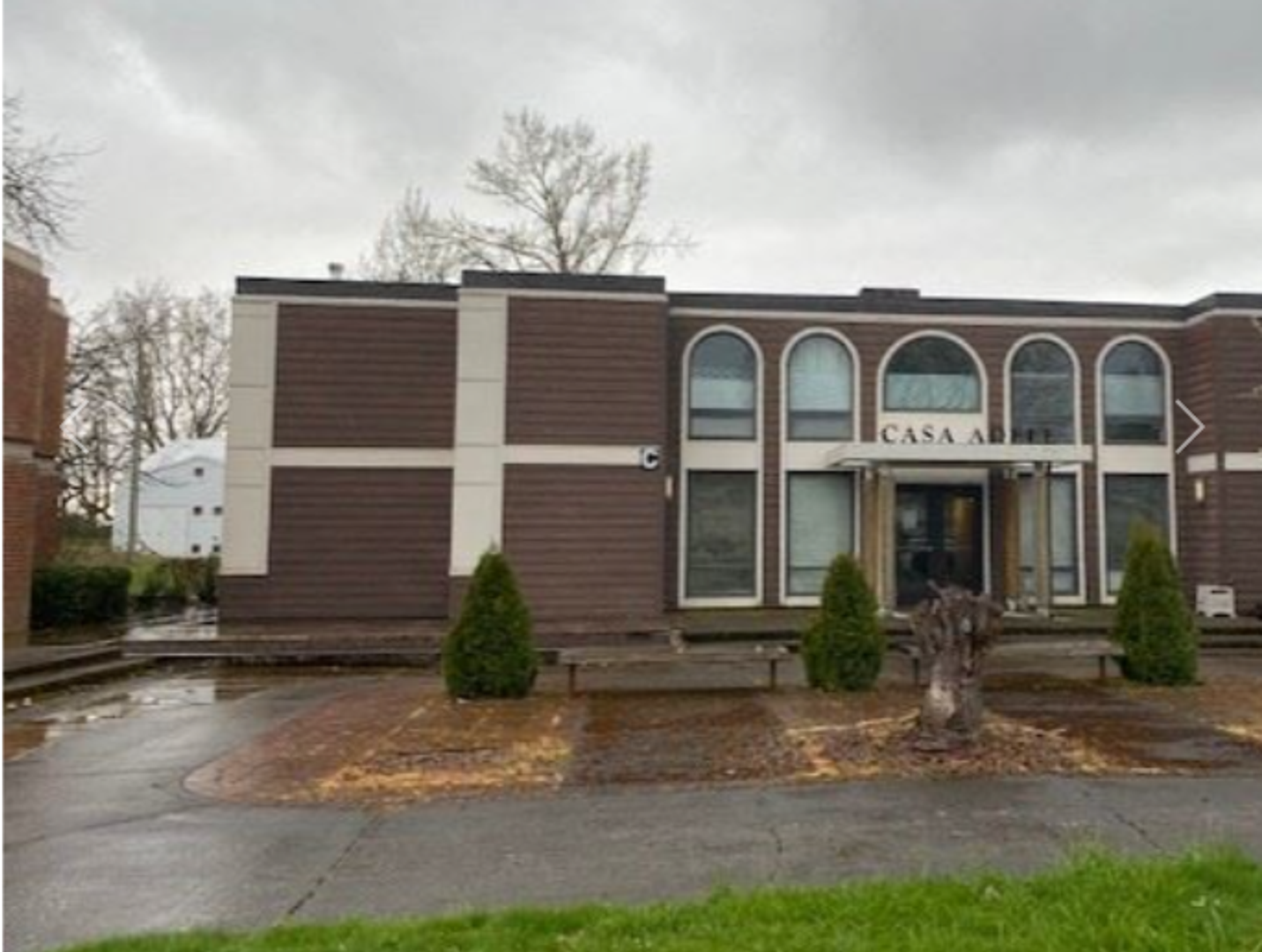 Mount Angel Apartment: 915 S Main St