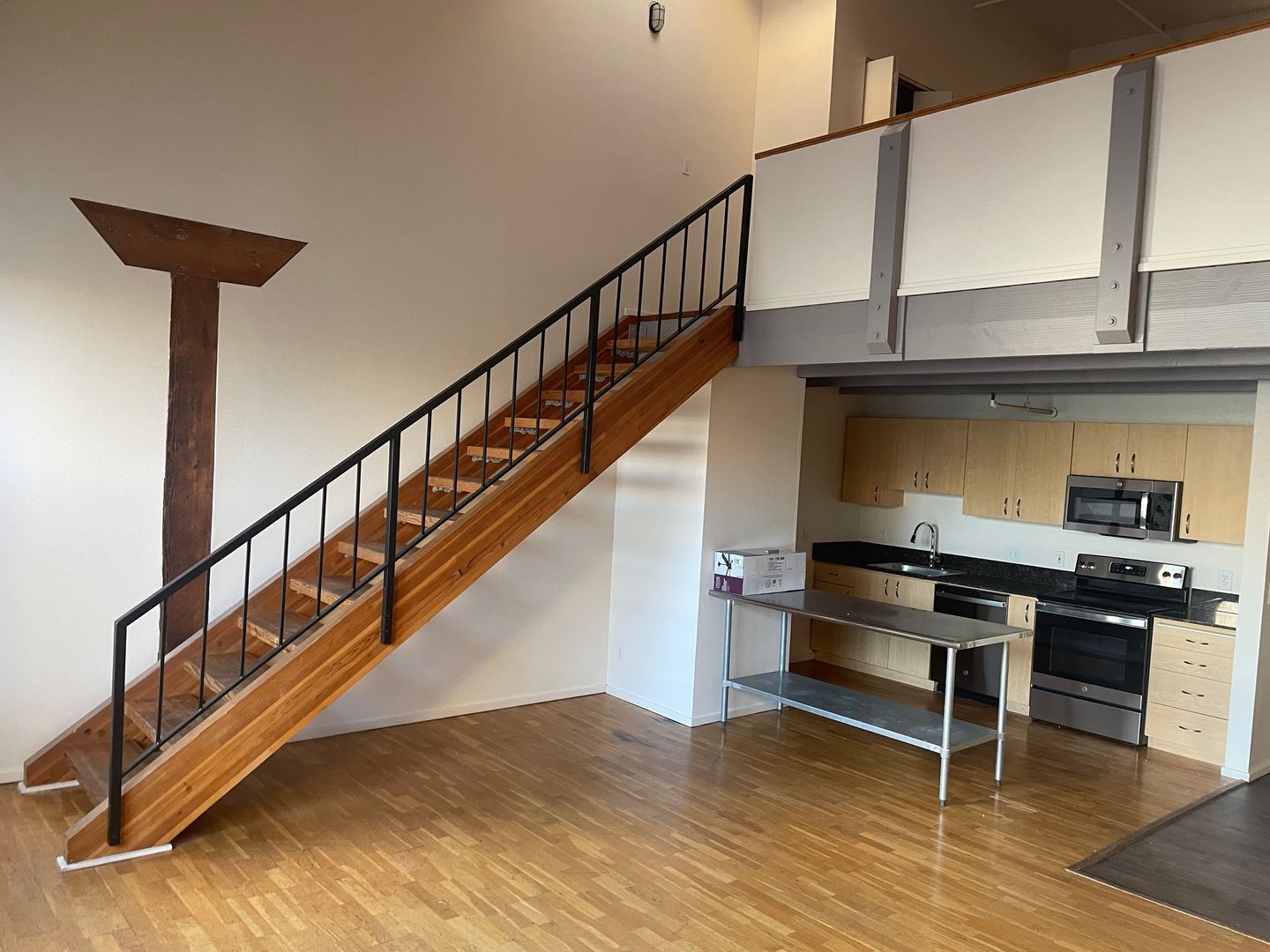 Portland Apartment: 625 NW Everett Street