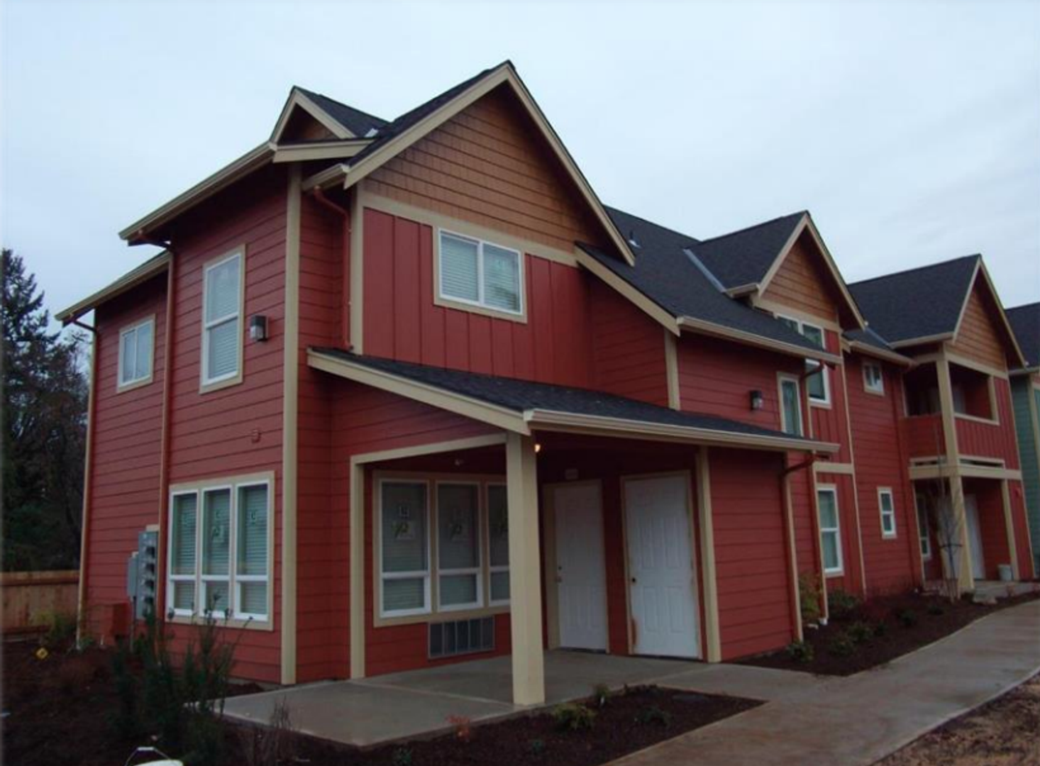 Salem Apartment: 4685-4711 Sunnyside Rd SE