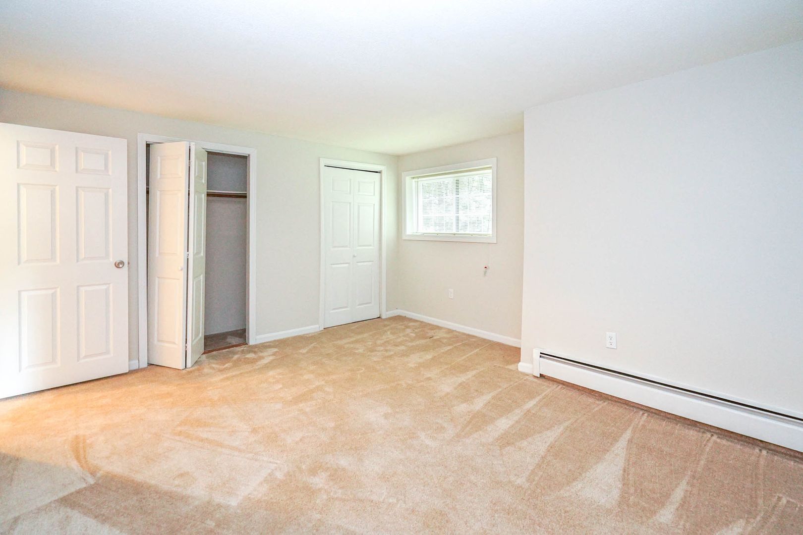 62 School St 101, Dracut, MA 01826