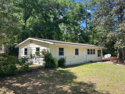 Huge Home Across from the Park! – photo 1