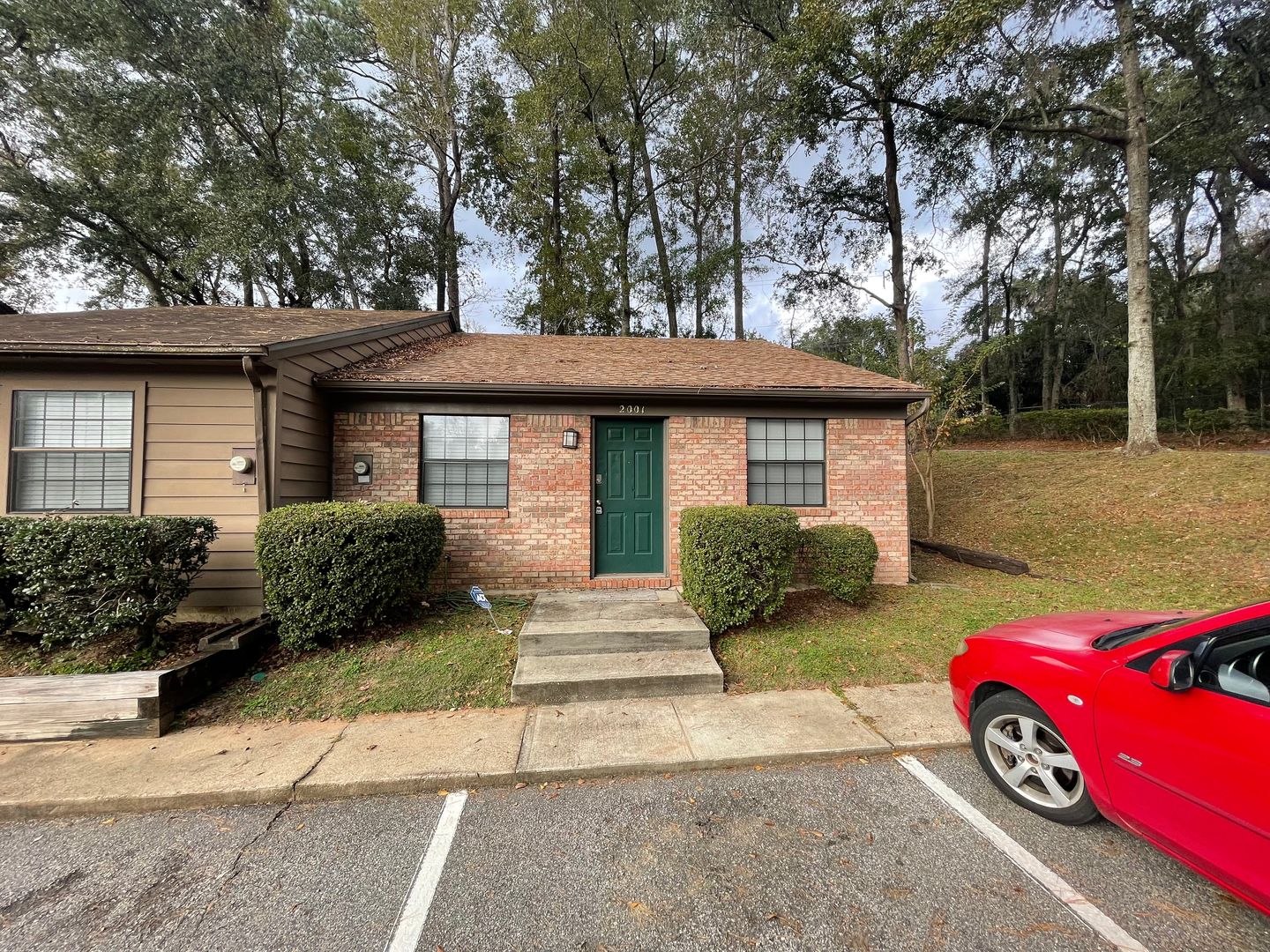 Tallahassee House: 2001 Continental Avenue