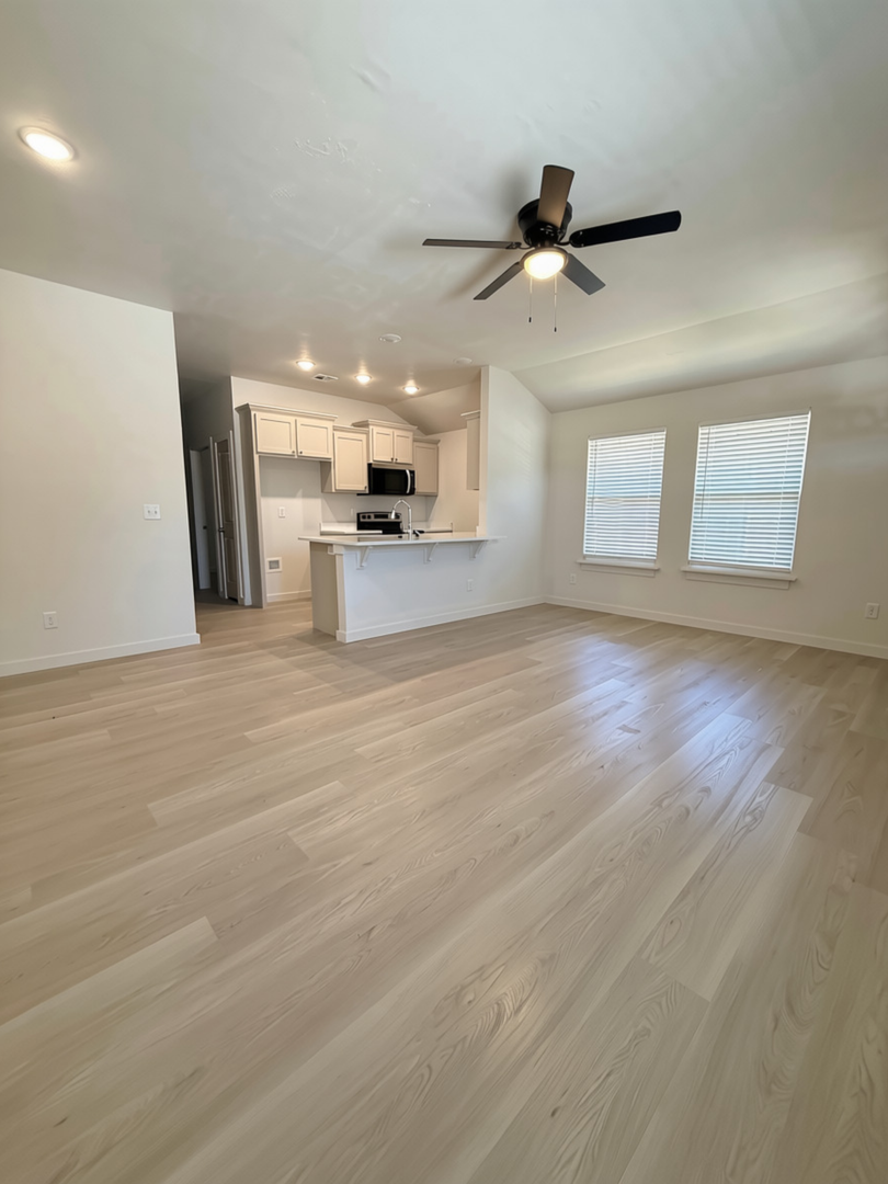 Lawton House: 1211 SW New York Ave Unit 2