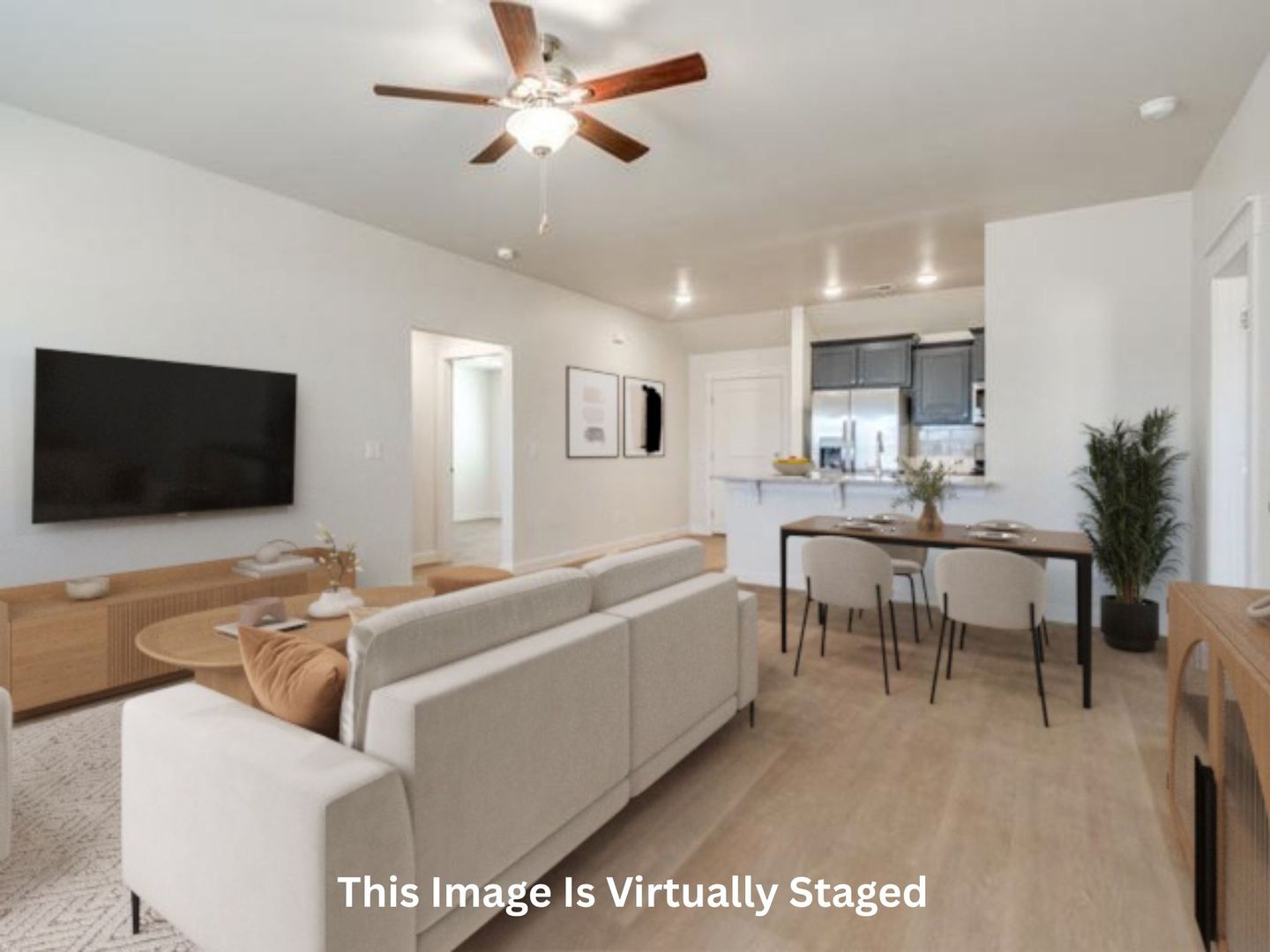 Guthrie House: 1622 Highland Loop