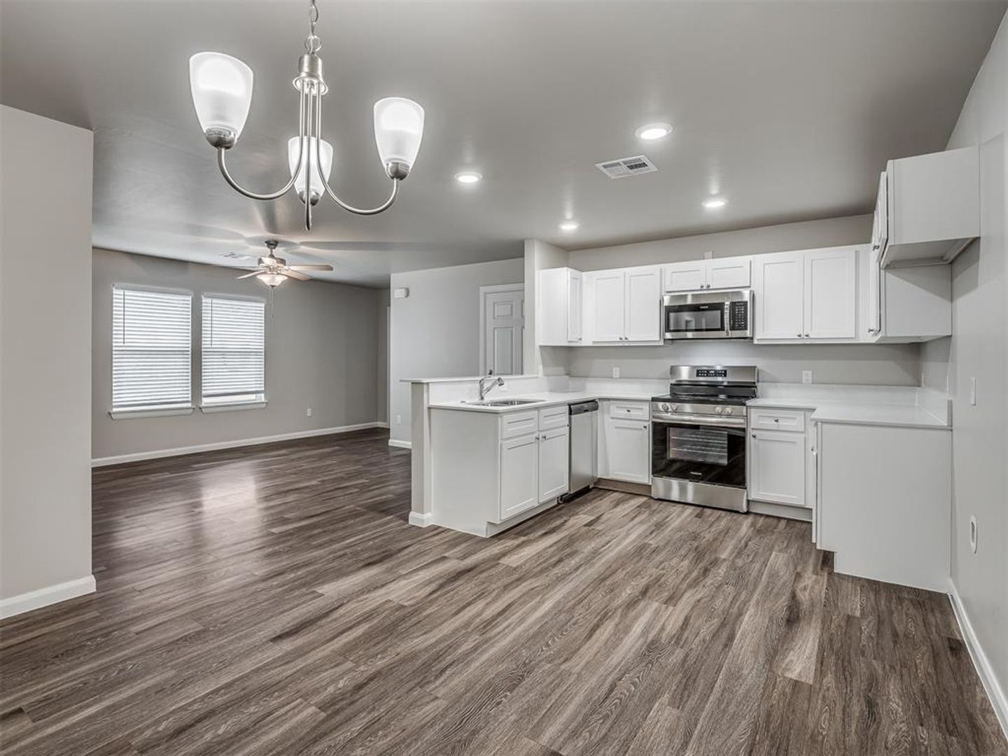 Yukon House: 206 Gray Street