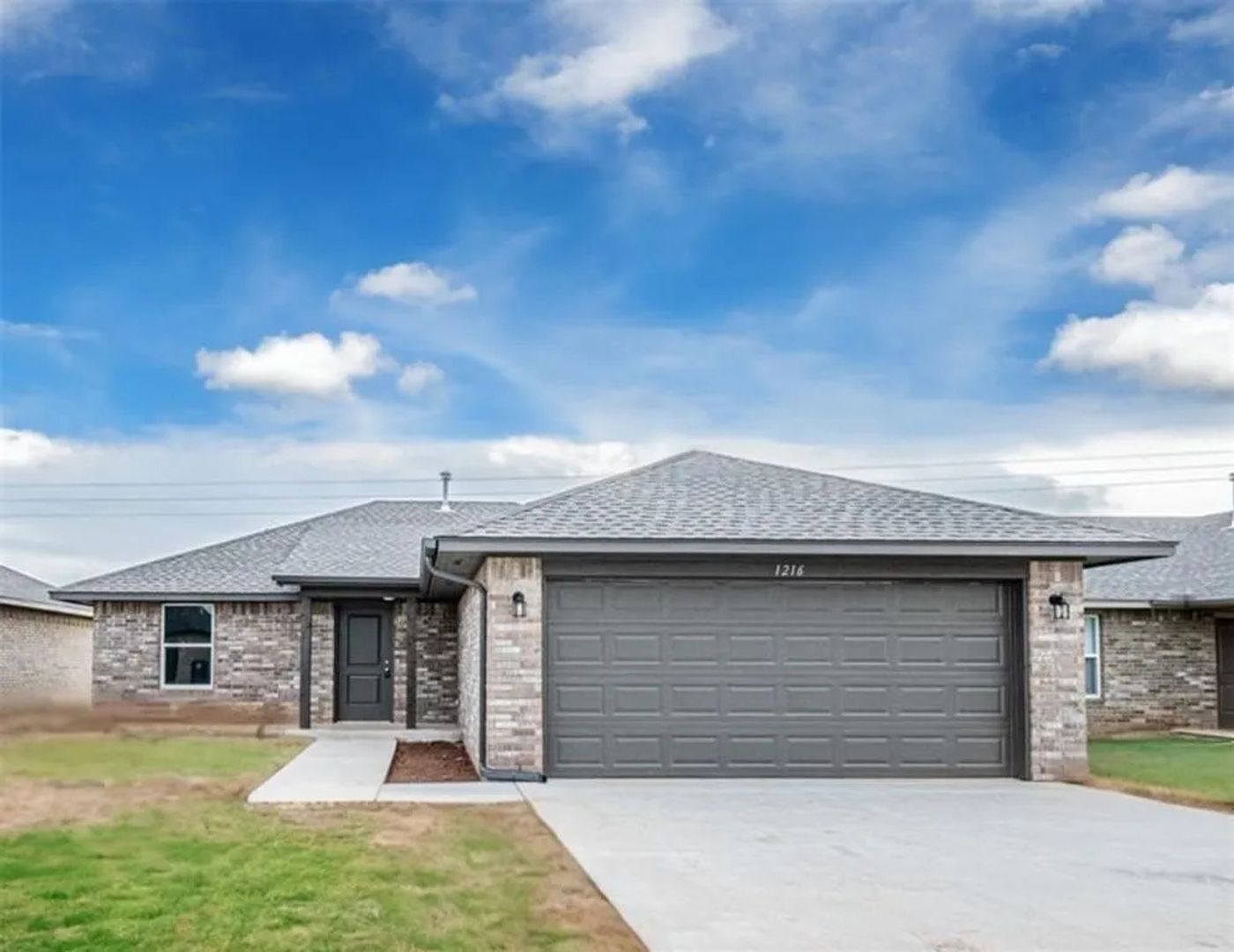 Charming 3-Bedroom Family Home with Modern Touches in Guthrie 