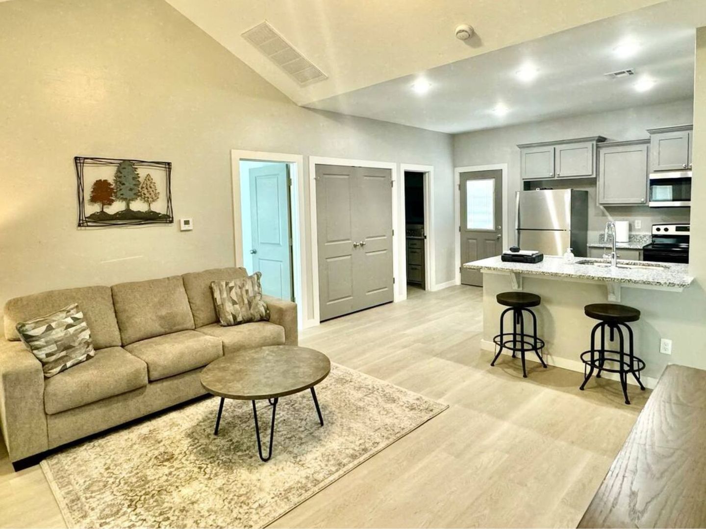 Lawton House: 1307 SW Georgia Ave