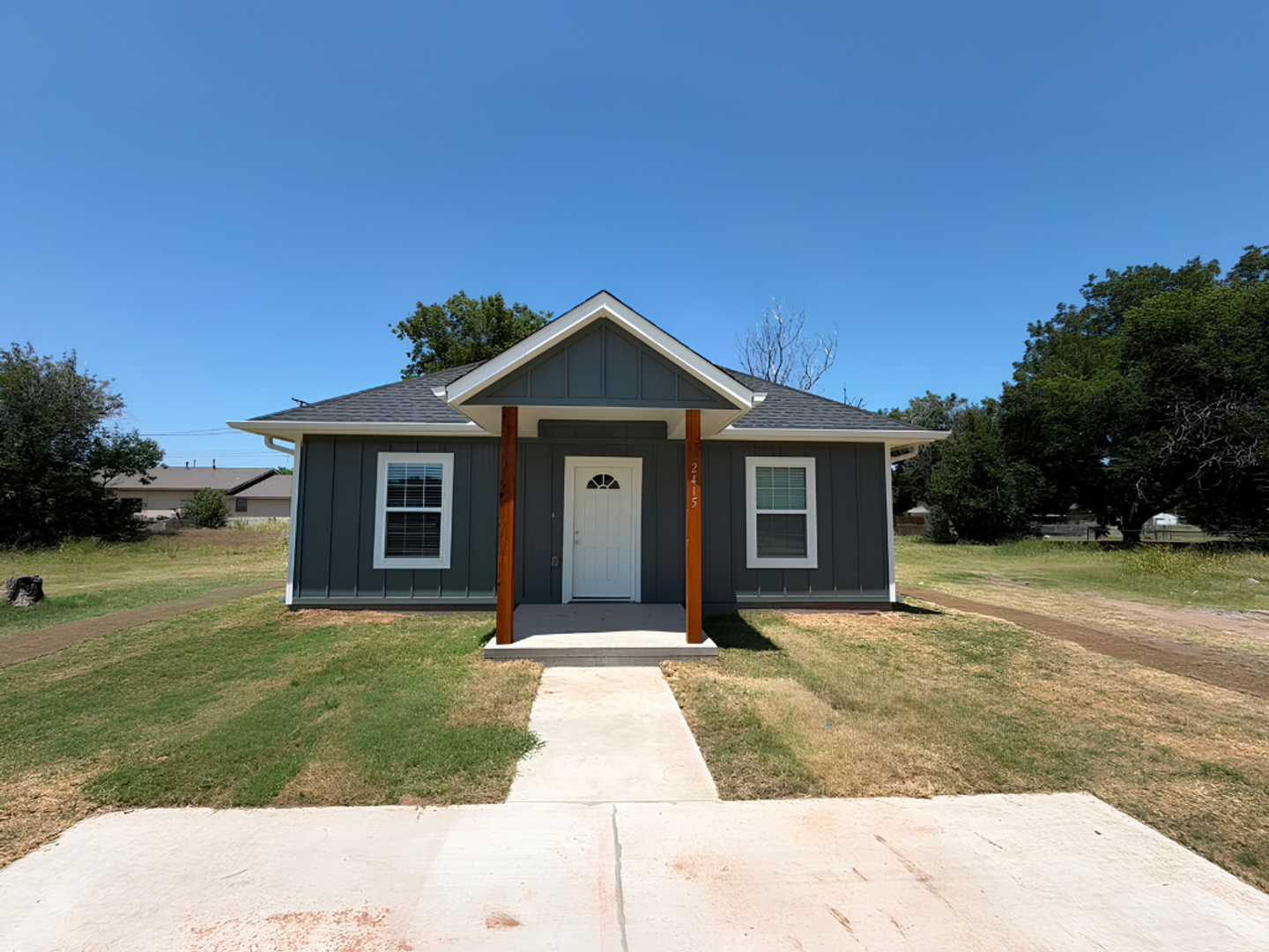 Lawton House: 2415 SW J Ave