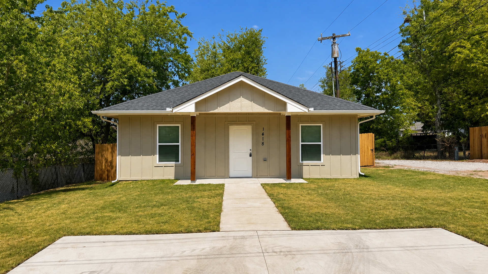 Chickasha House: 1418 W Tennessee Ave