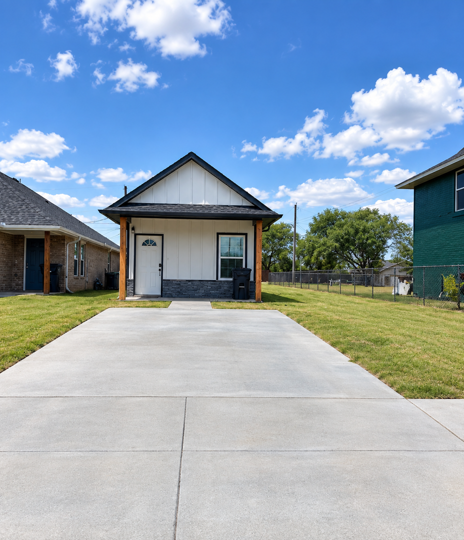 Lawton House: 1309 SW Oklahoma Ave