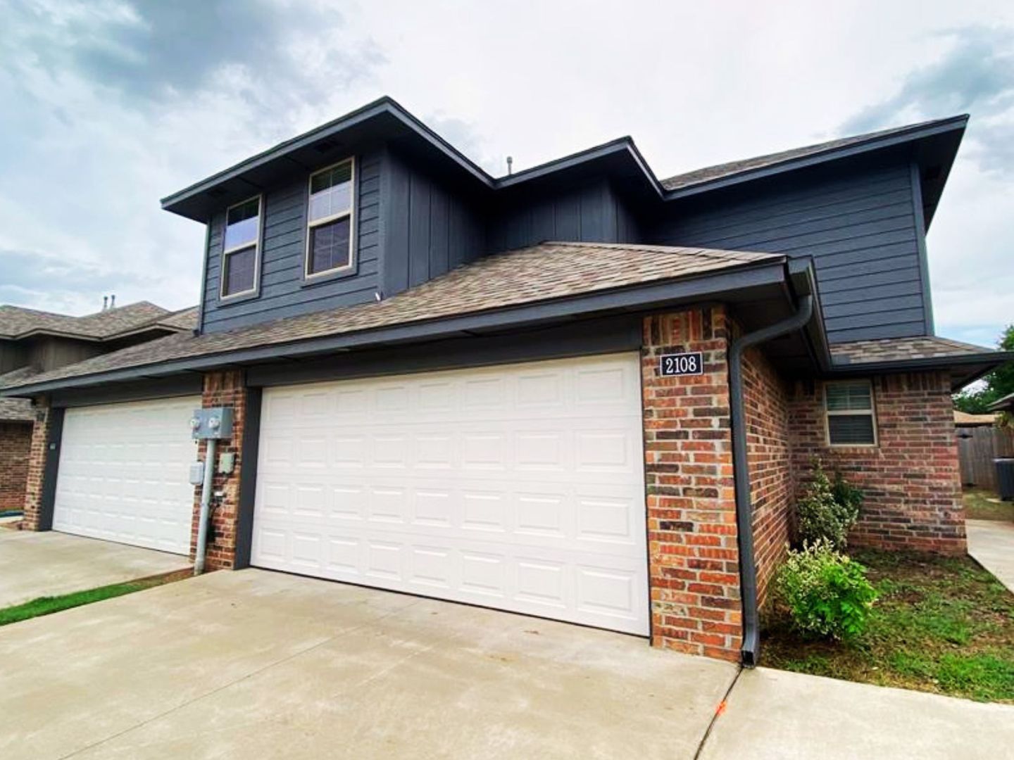 Edmond House: 2108 Buena Vida Ln