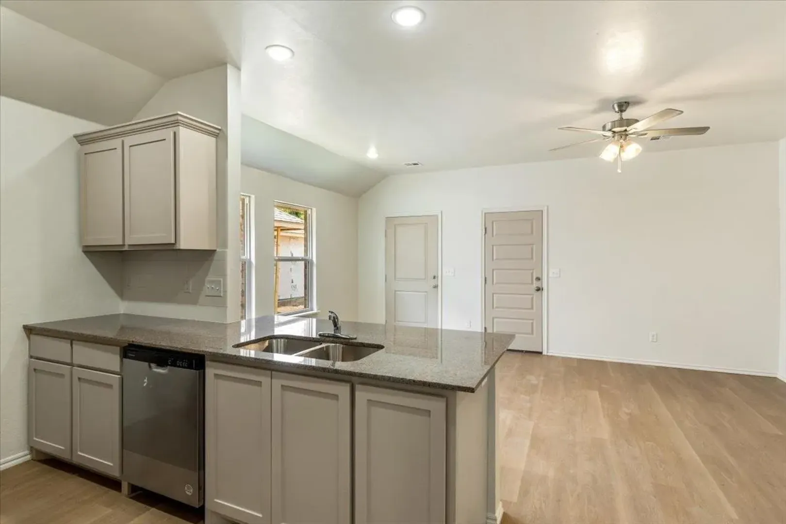 Lawton House: 1312 SW New York Ave