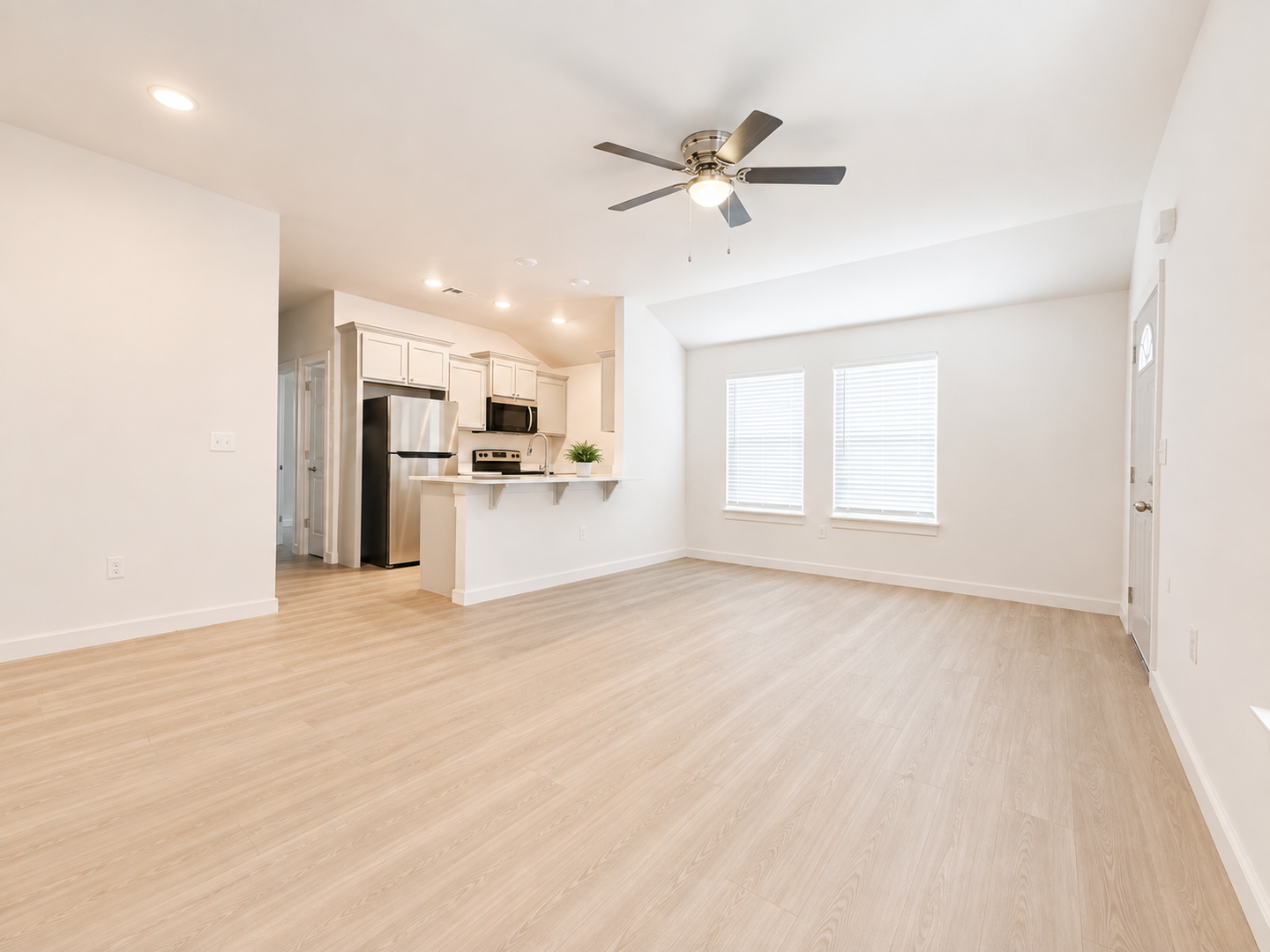 Lawton House: 2123 SW McKinley Ave Unit 1