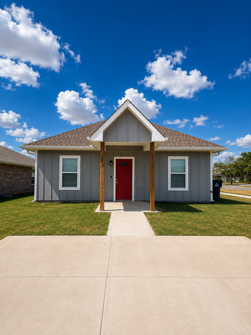 Lawton House: 201 SW 17th St