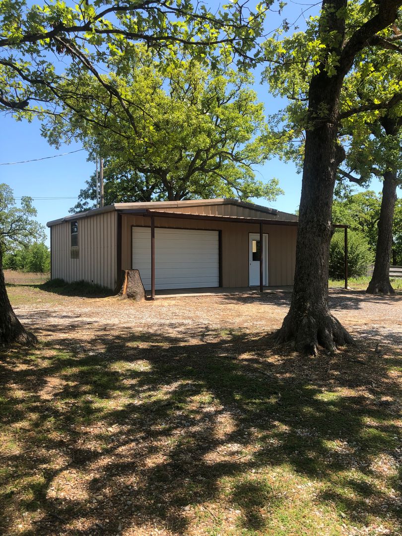 Ada House: 421 SE 10th