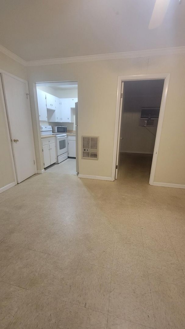 Cullowhee House: 515 Monteith Gap Road