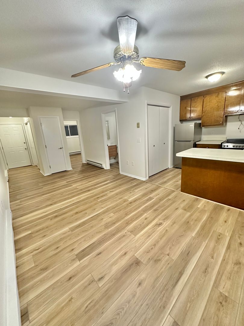 Plainville Apartment: 492 East St.