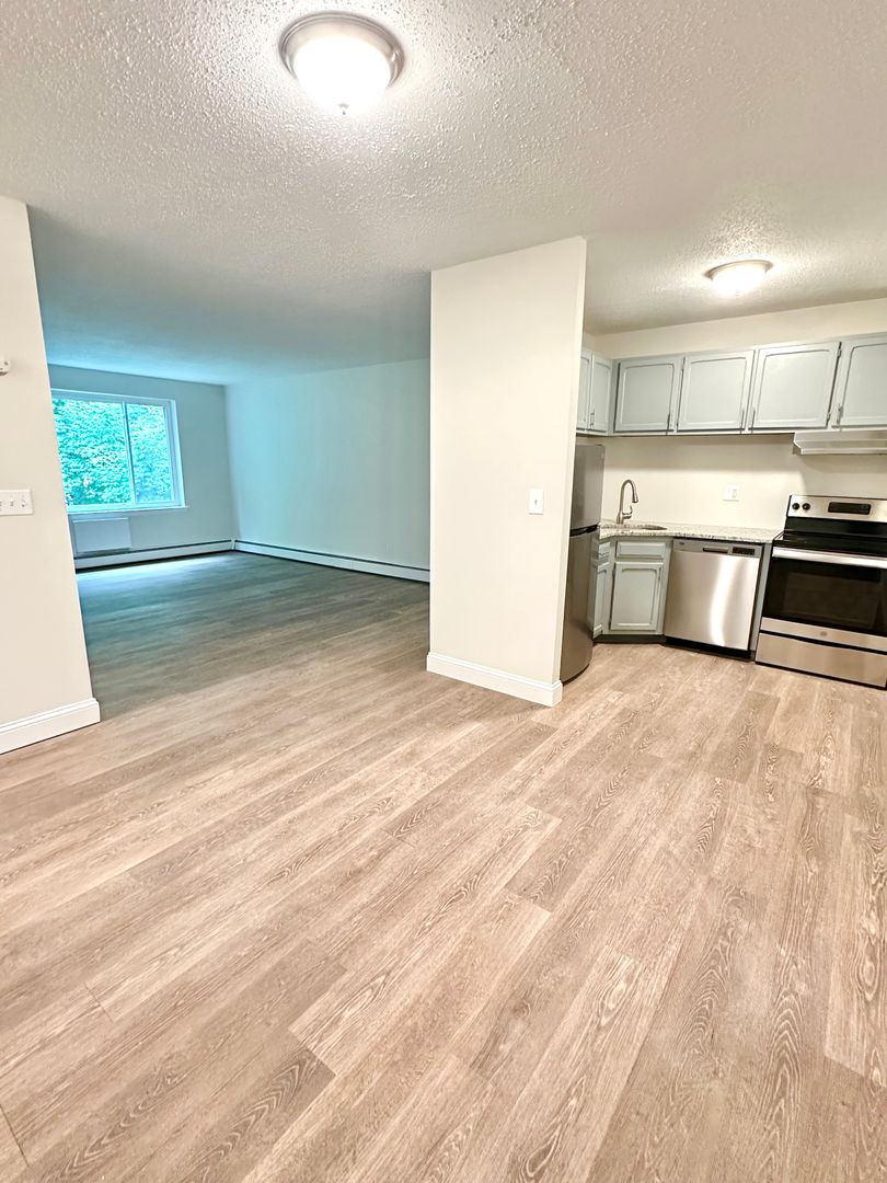 New Britain Apartment: 2100 Stanley St