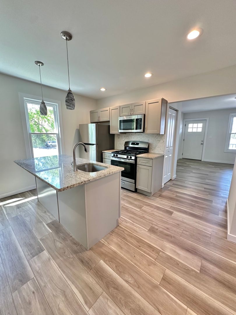 New Britain Apartment: 26 Cedar St.