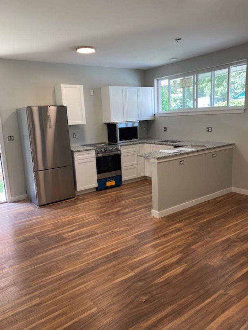 New Britain Apartment: 1 Prospect St.