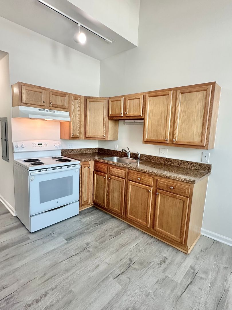 New Britain Apartment: 41 Beaver Street