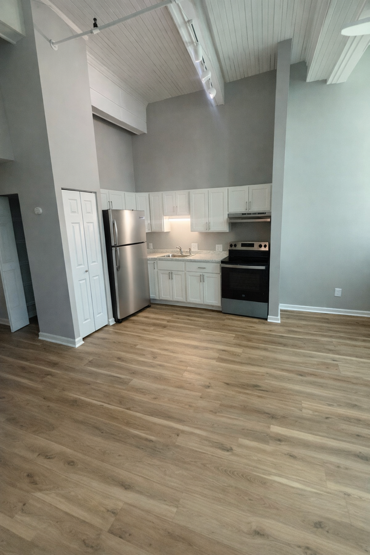 New Britain Apartment: 41 Beaver Street