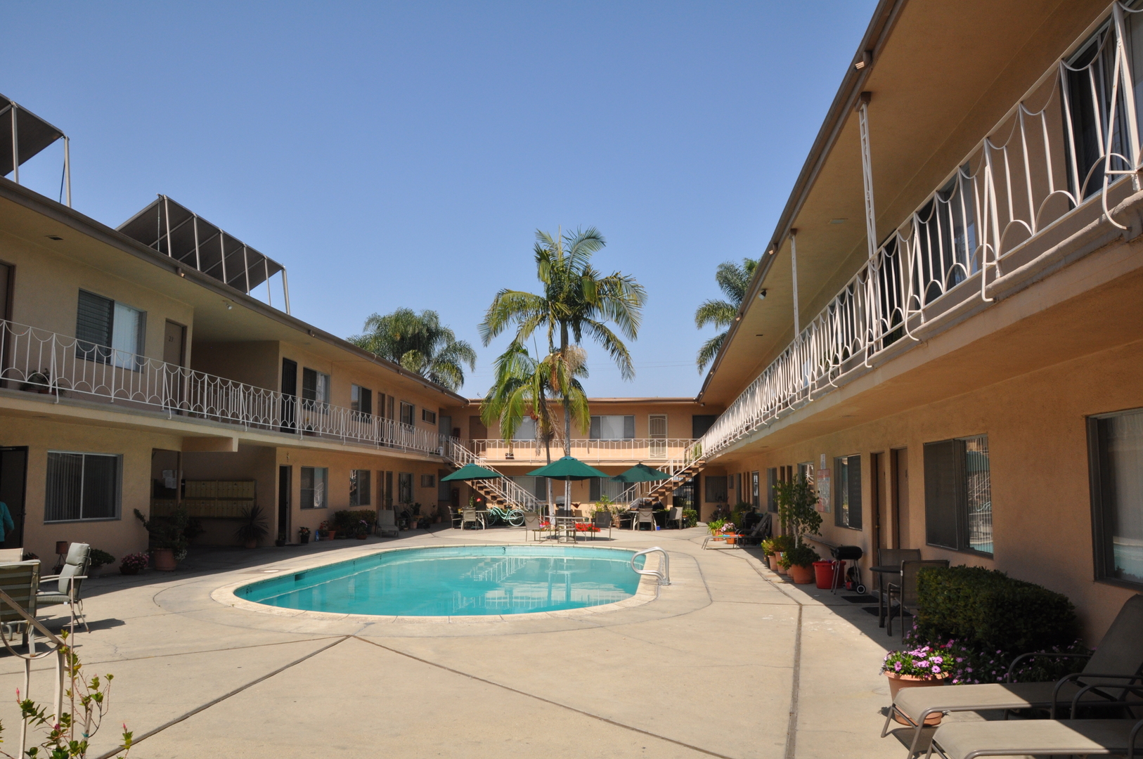 Torrance Apartment: 1341 W Carson Street