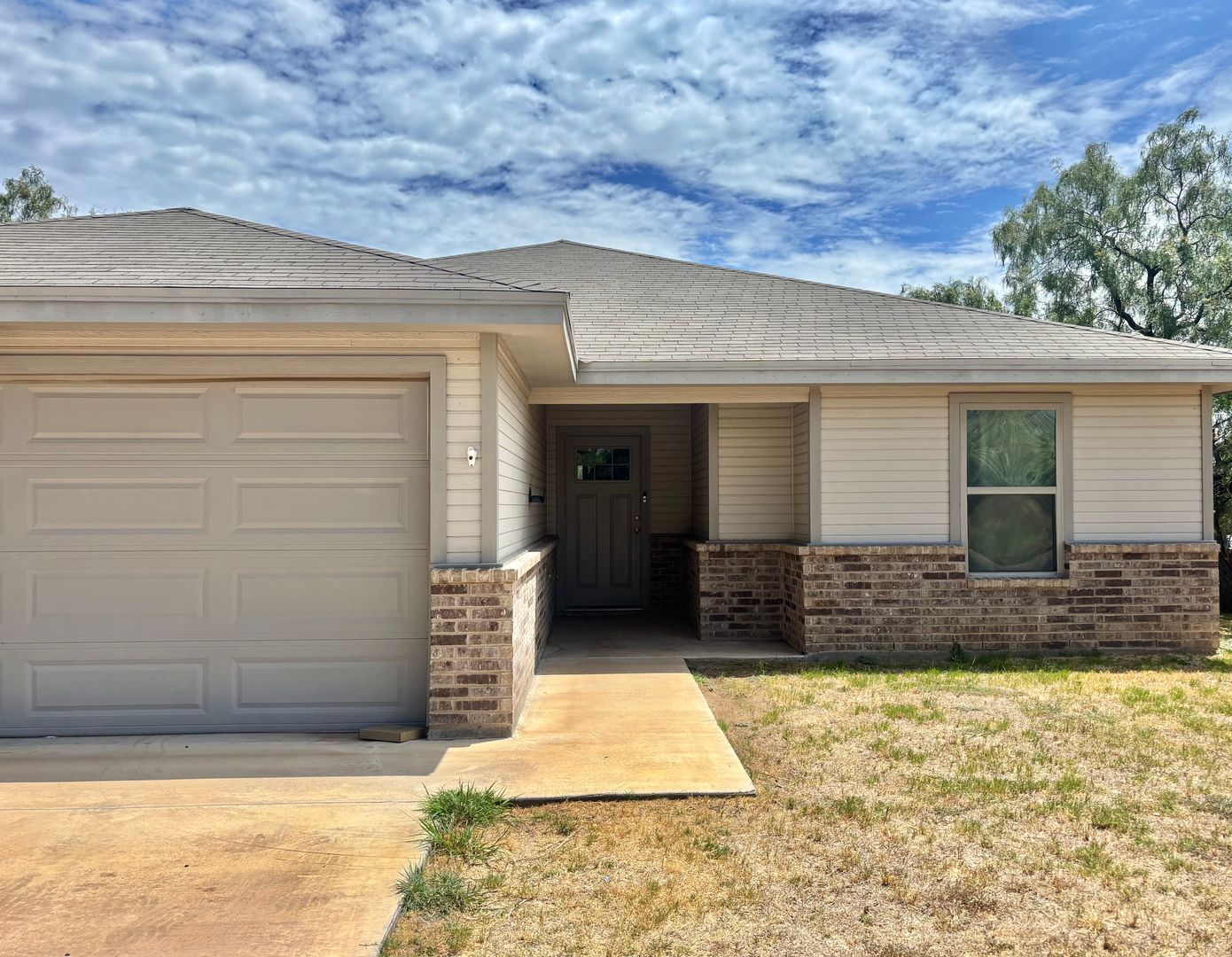 San Angelo House: 908 N Garfield St