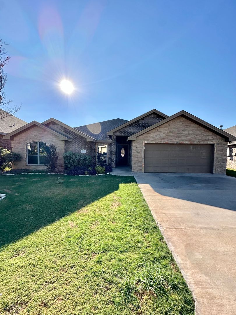 San Angelo House: 5910 Tarin St
