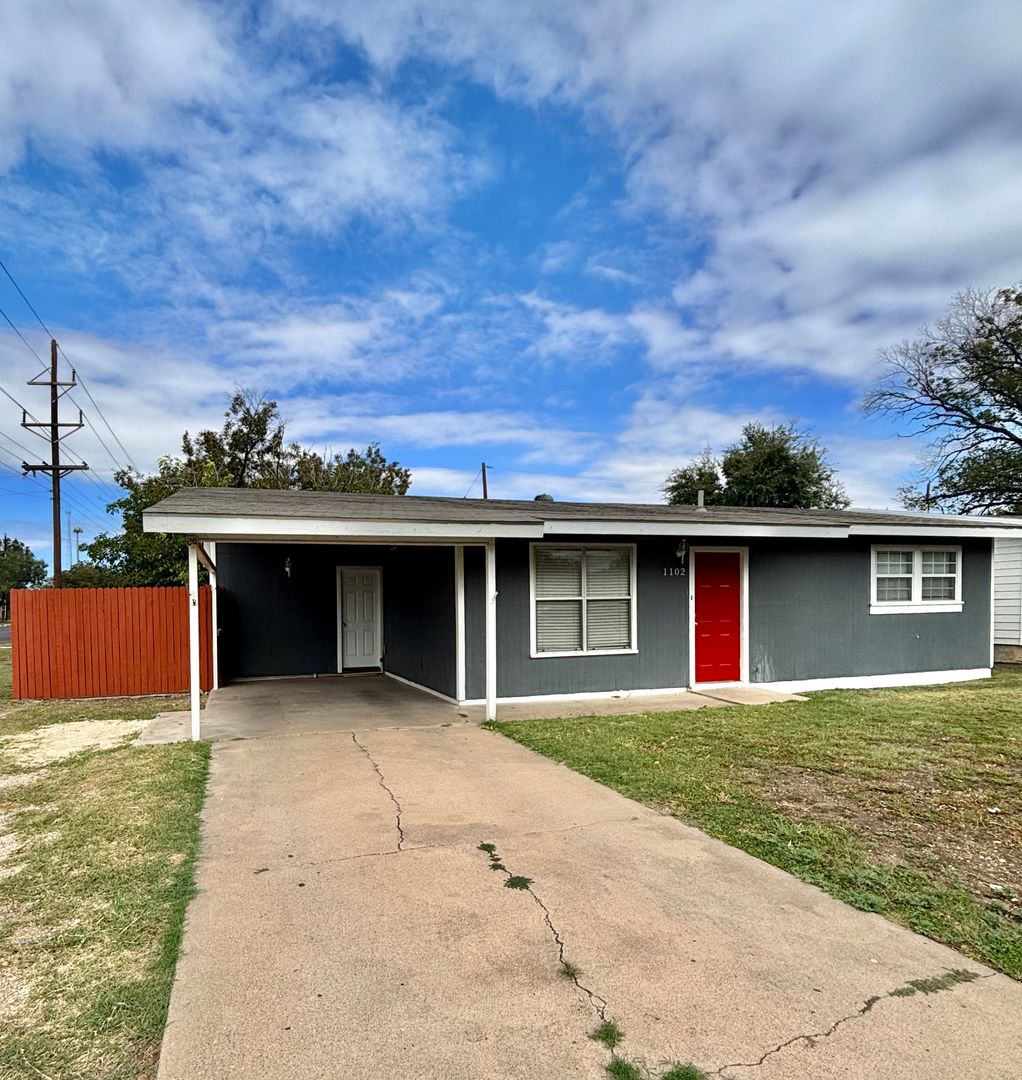 San Angelo House: 1102 E 23rd