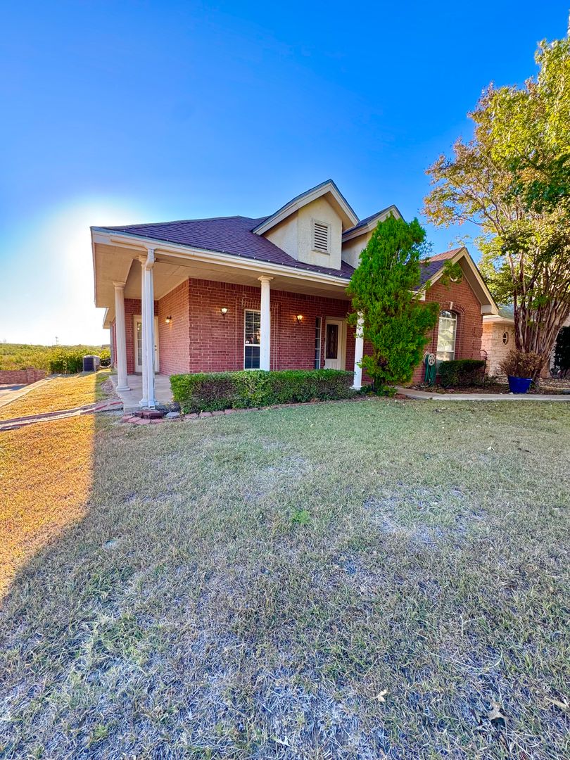 San Angelo House: 1 Southridge Dr