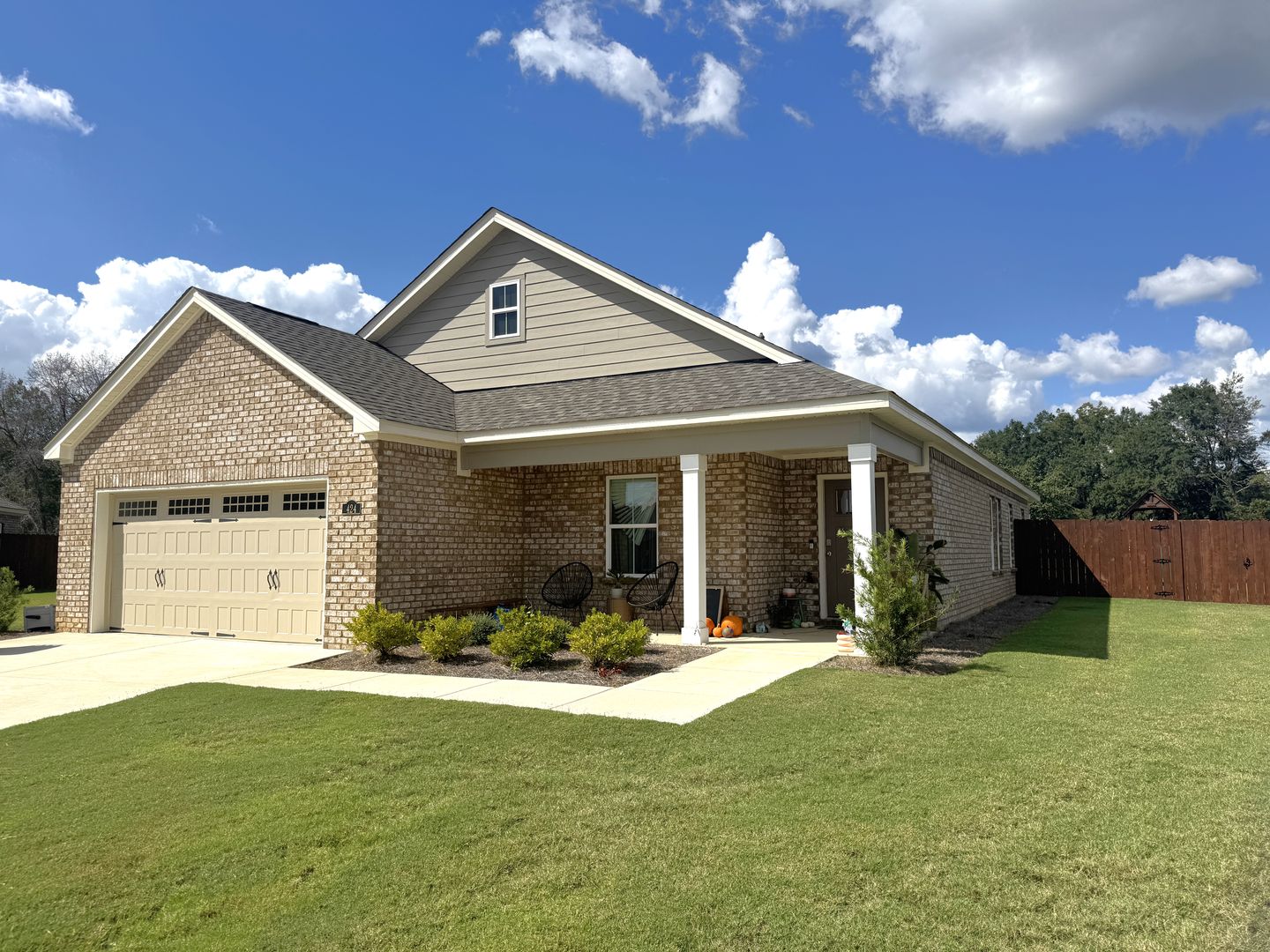Millbrook House: 424 Kohn Drive