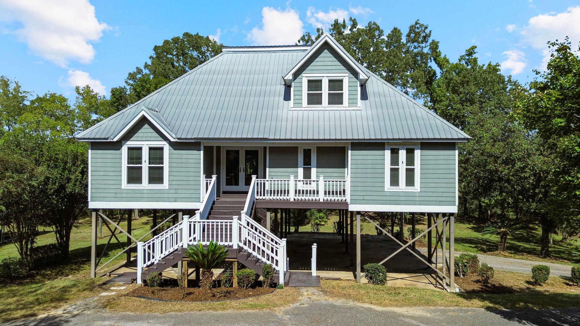 Millbrook House: 2395 Alabama River Parkway