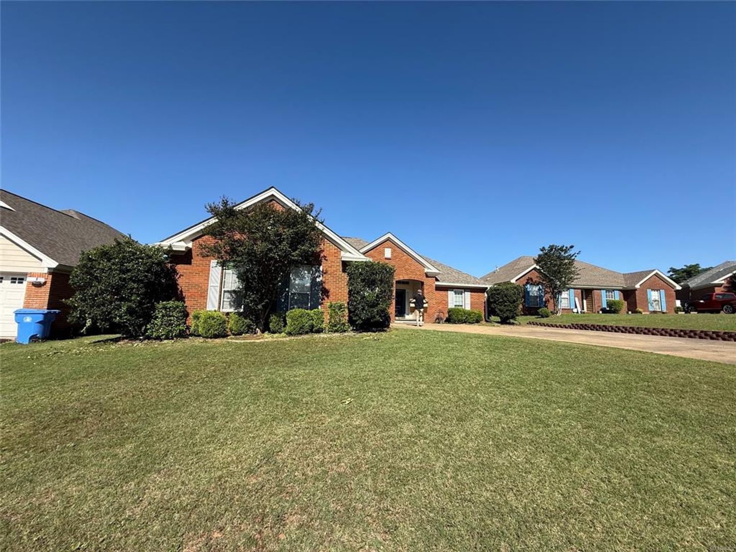 Prattville House: 105 Mill Ridge Ct.