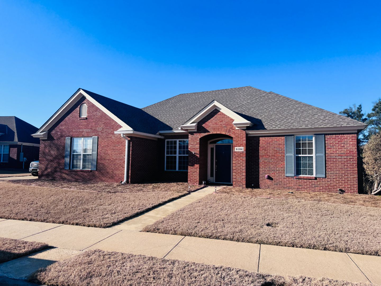 Montgomery House: 8104 Grayson Grove