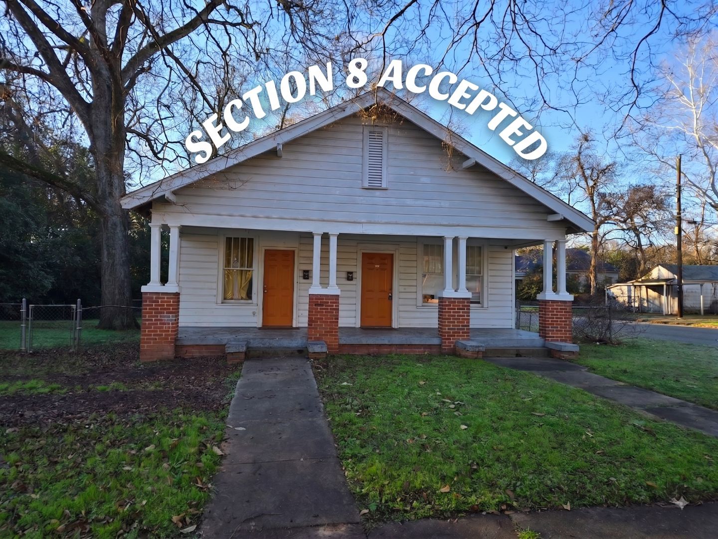 Montgomery Apartment: 2300-2302 Plum Street