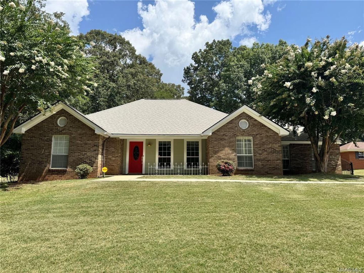 Prattville House: 810 Carter Rd