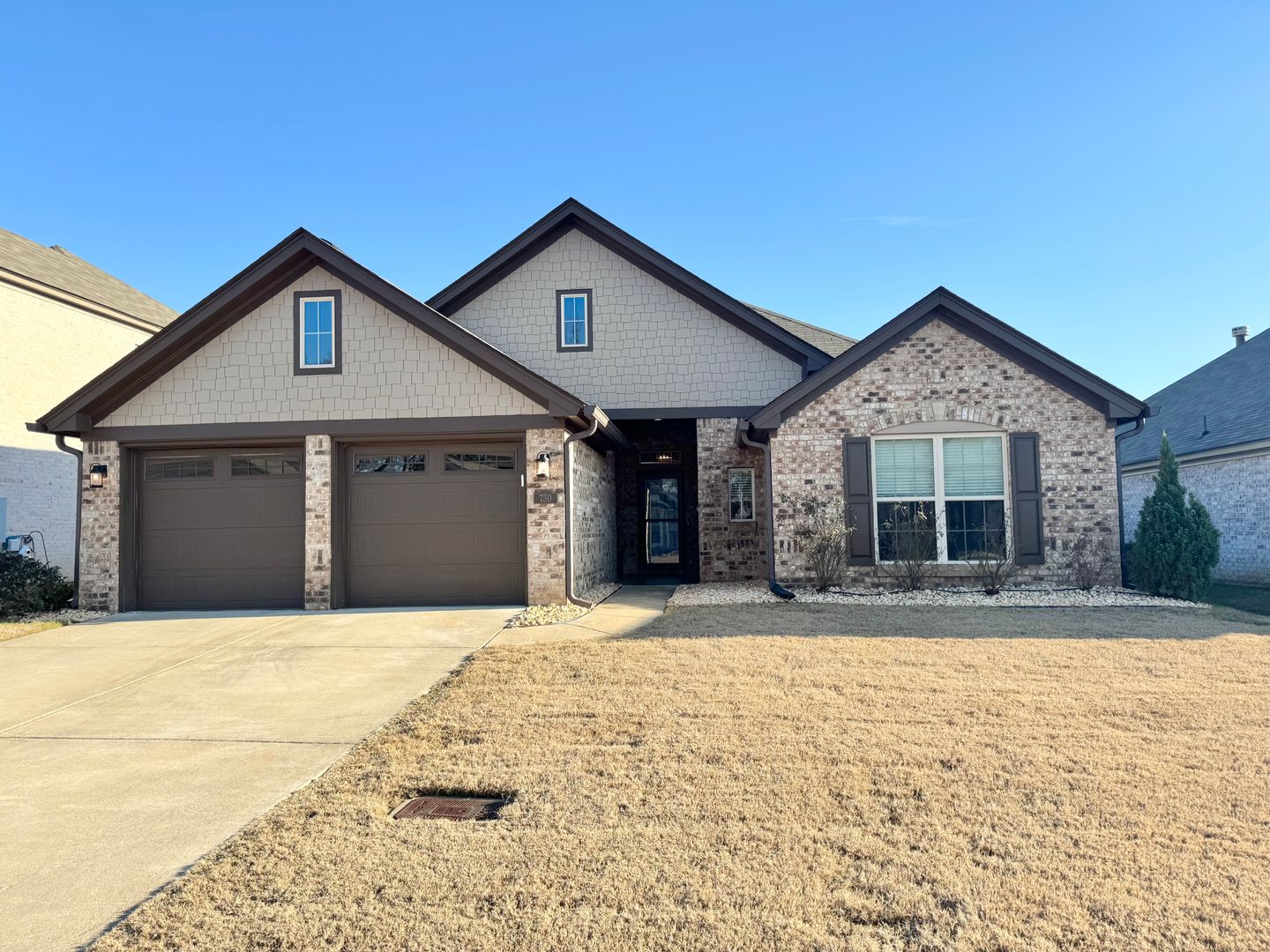 Prattville House: 730 Hedgefield Way