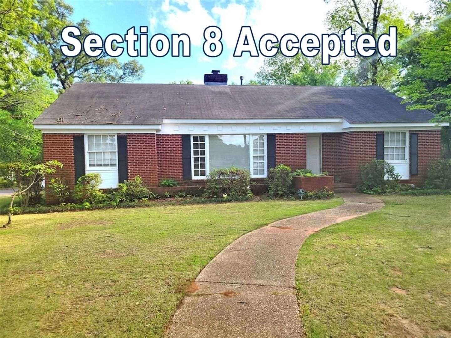 Montgomery House: 4066 Wares Ferry Road