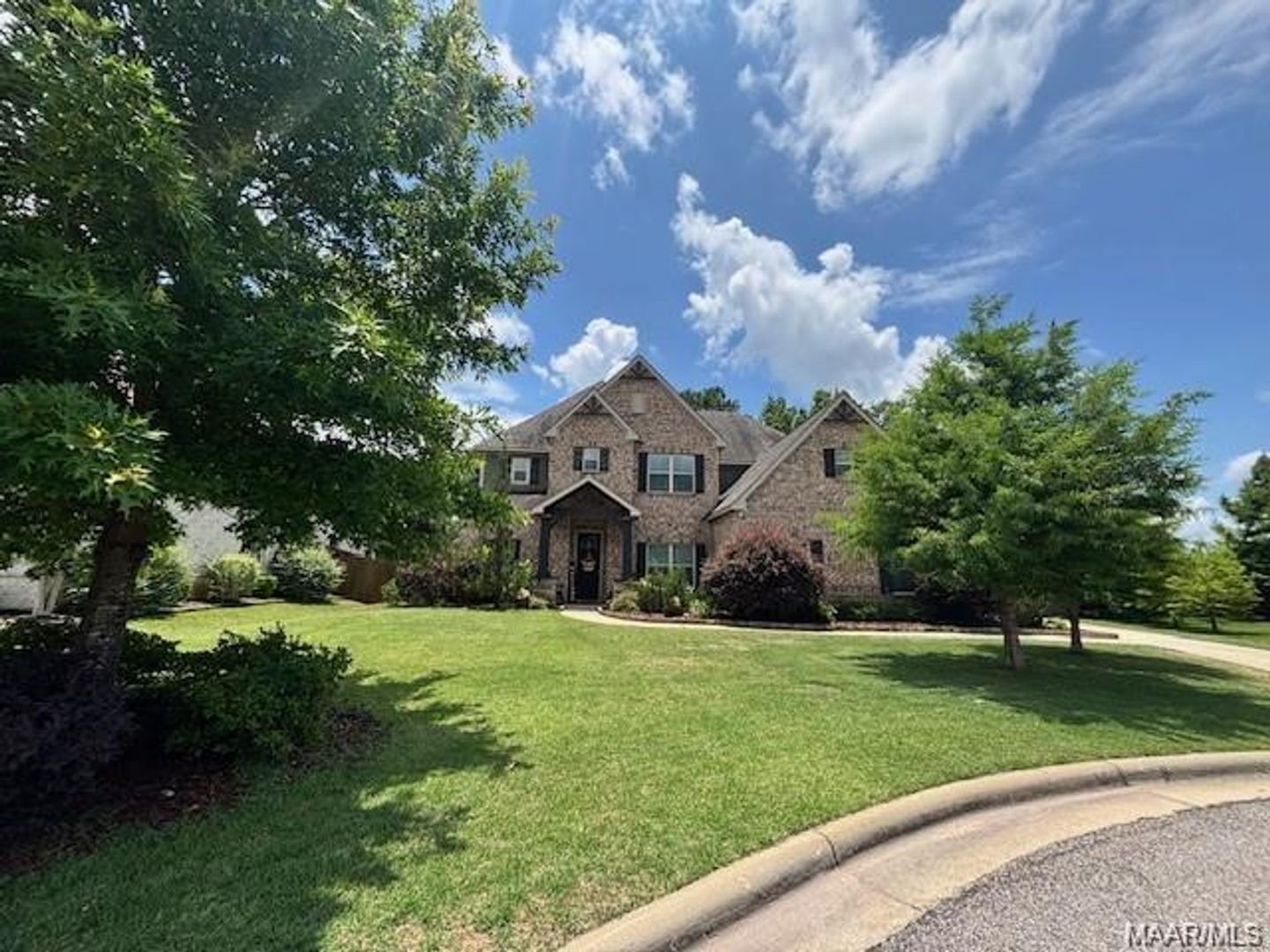 Prattville House: 620 Madison Drive