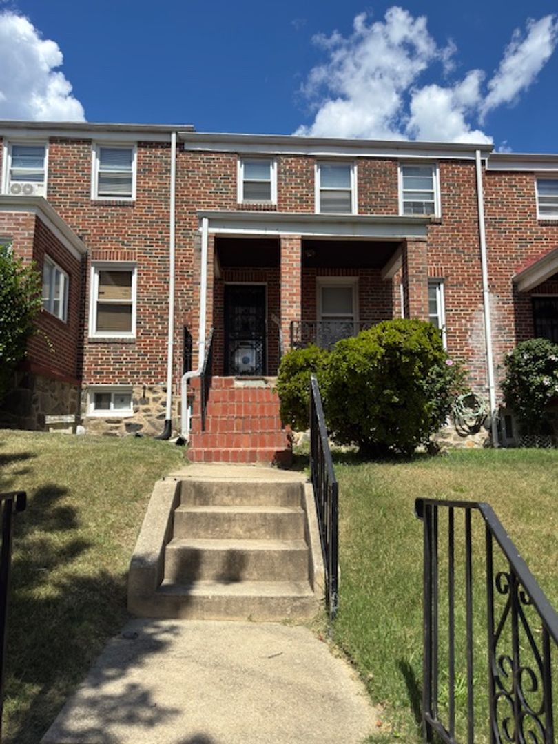 Baltimore House: 3028 Hanlon Ave