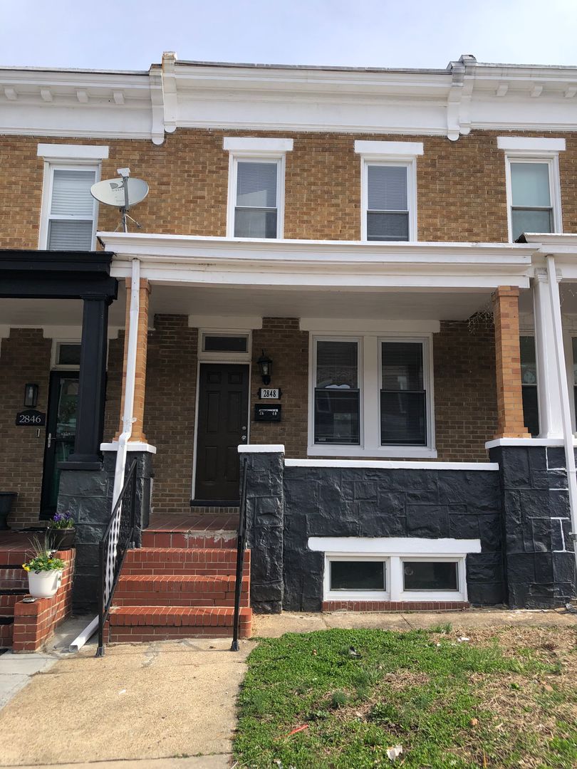 Baltimore House: 2848 Pelham Ave